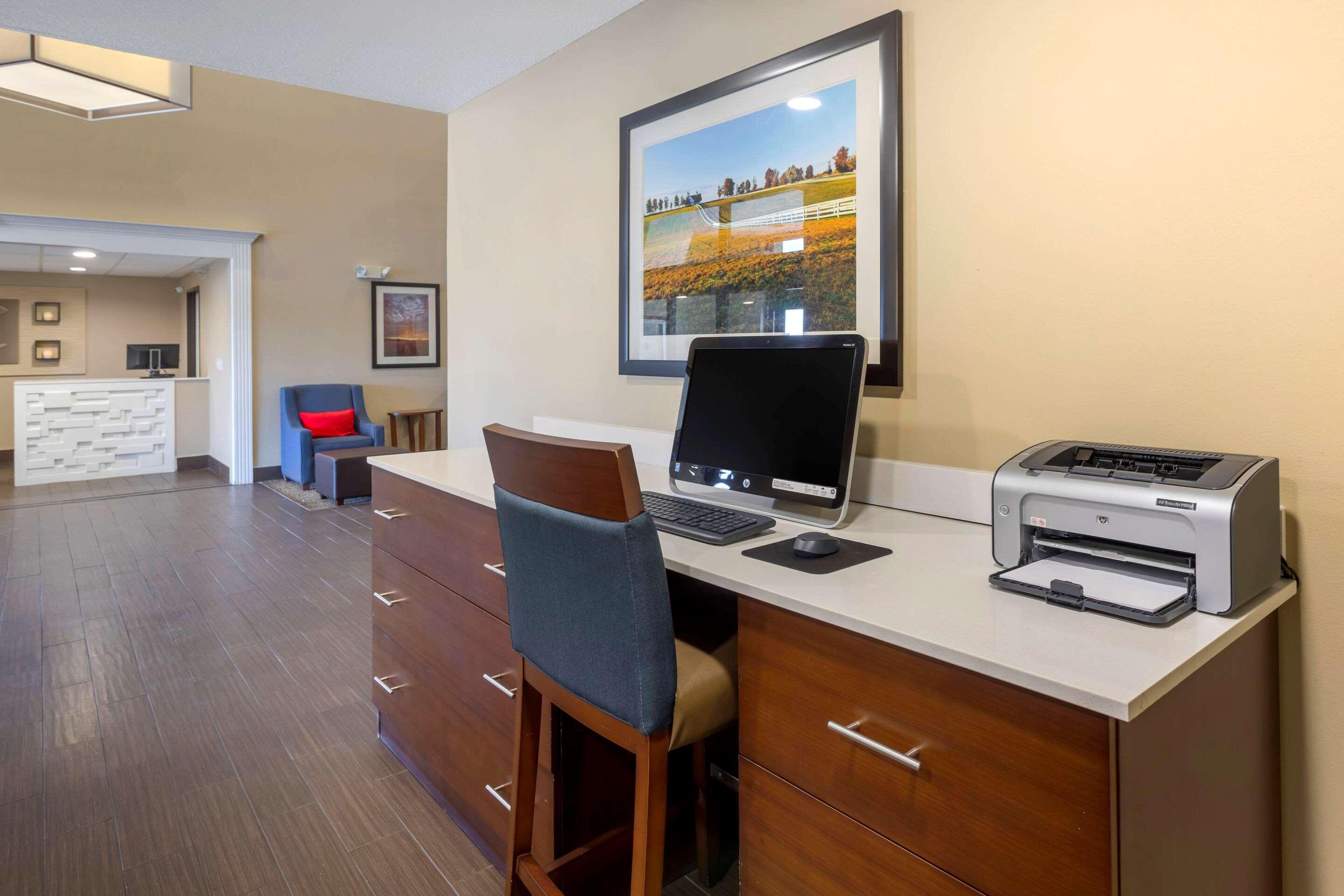 Comfort Inn 2*