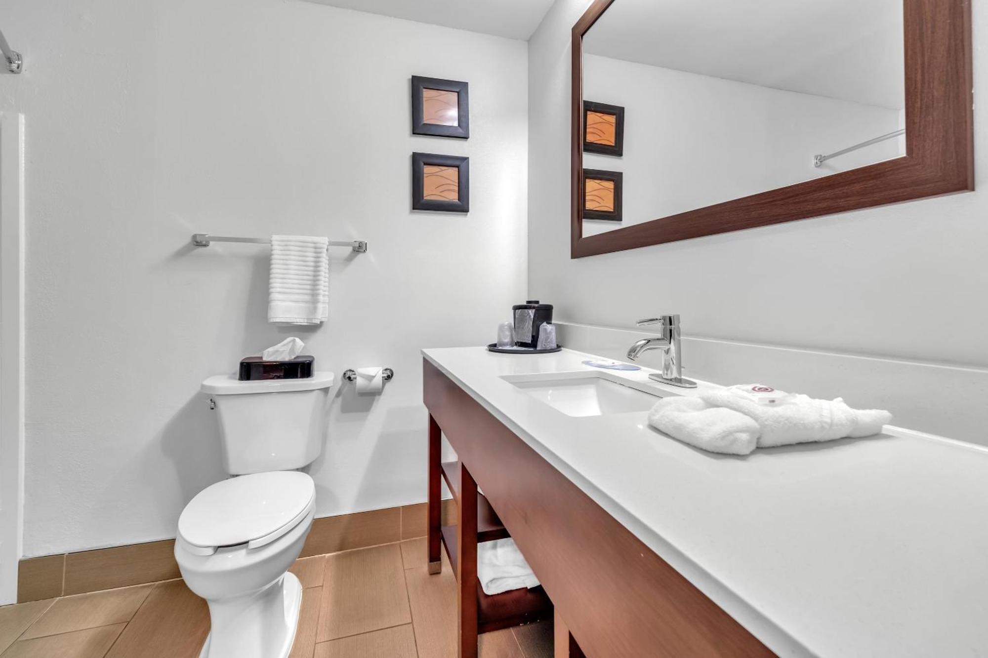 Comfort Inn 2*